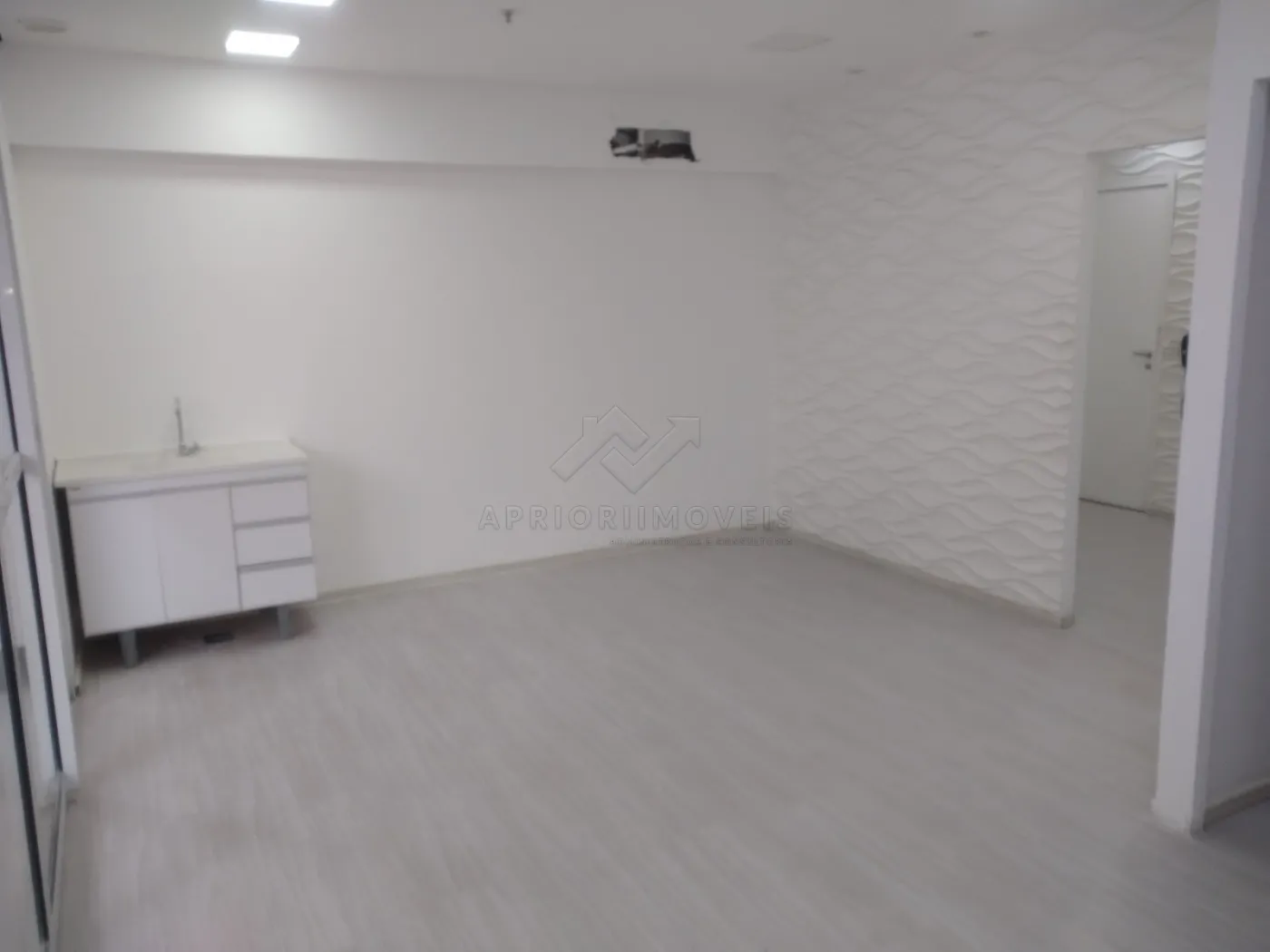 Alugar Comercial / Sala em São Bernardo do Campo R$ 1.500,00 - Foto 1