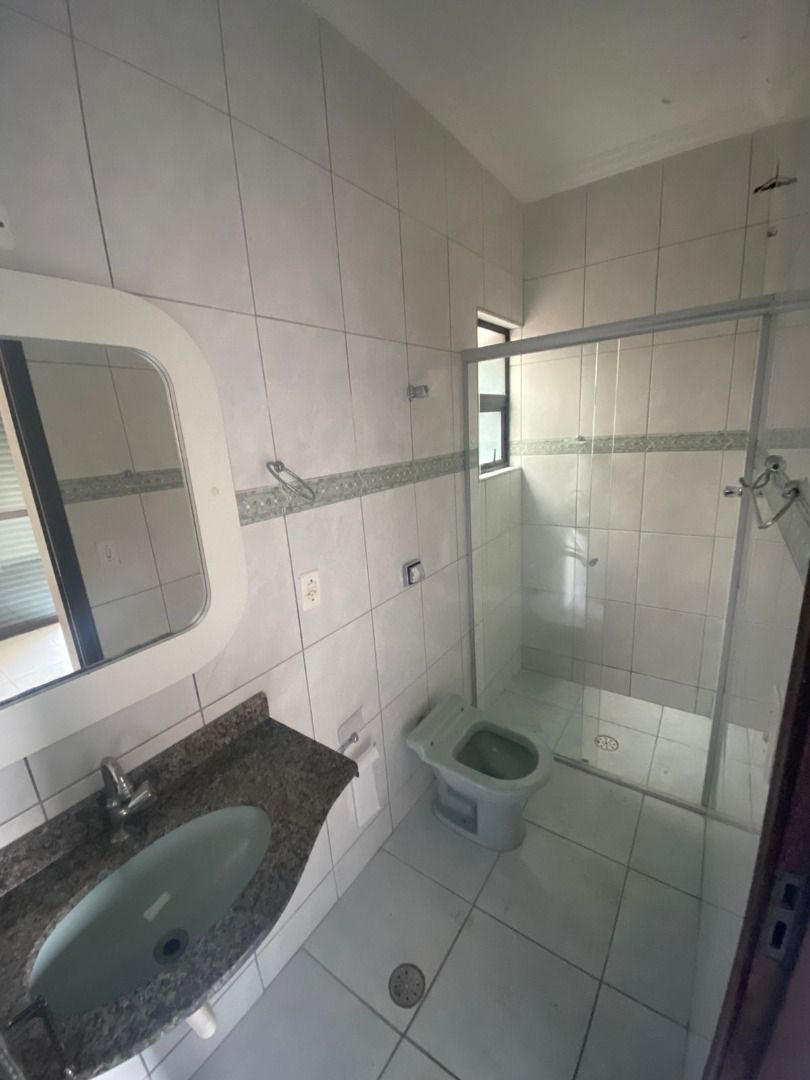 Banheiro Alugar Apartamento / Apartamento sem condomínio em Santo André R$ 1.700,00 - Foto 7