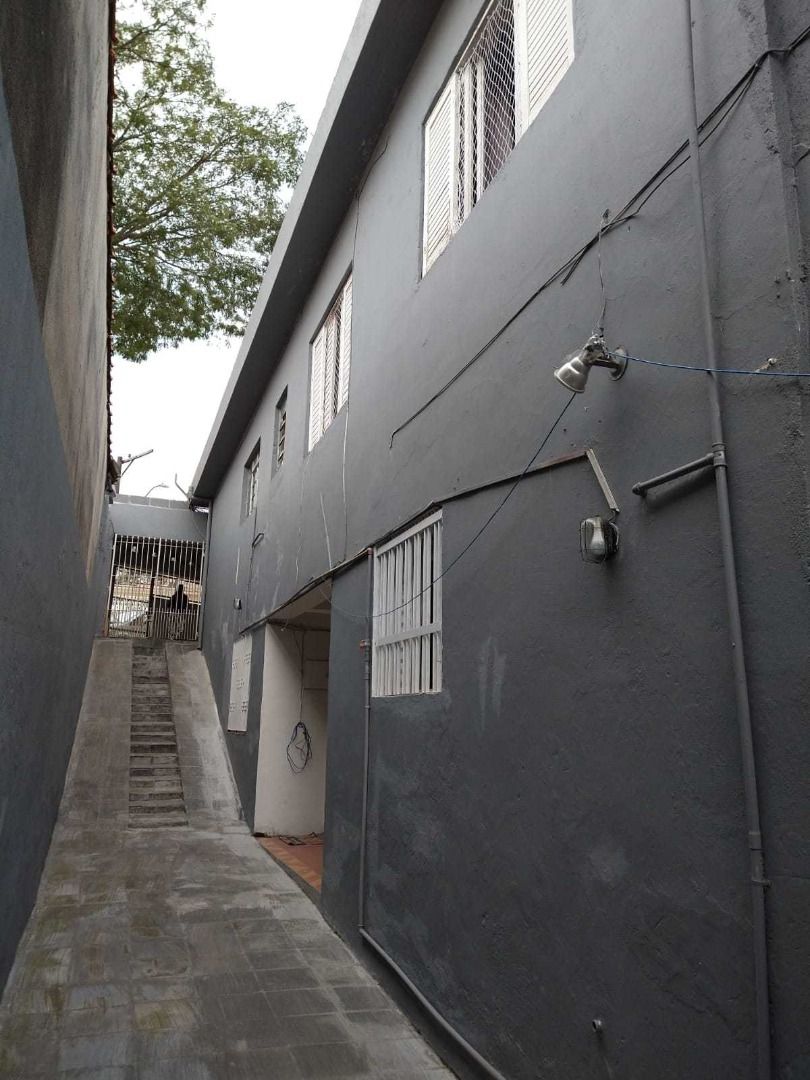 Acesso aos cômodos  Comprar Casa / Casa em Santo André R$ 750.000,00 - Foto 2