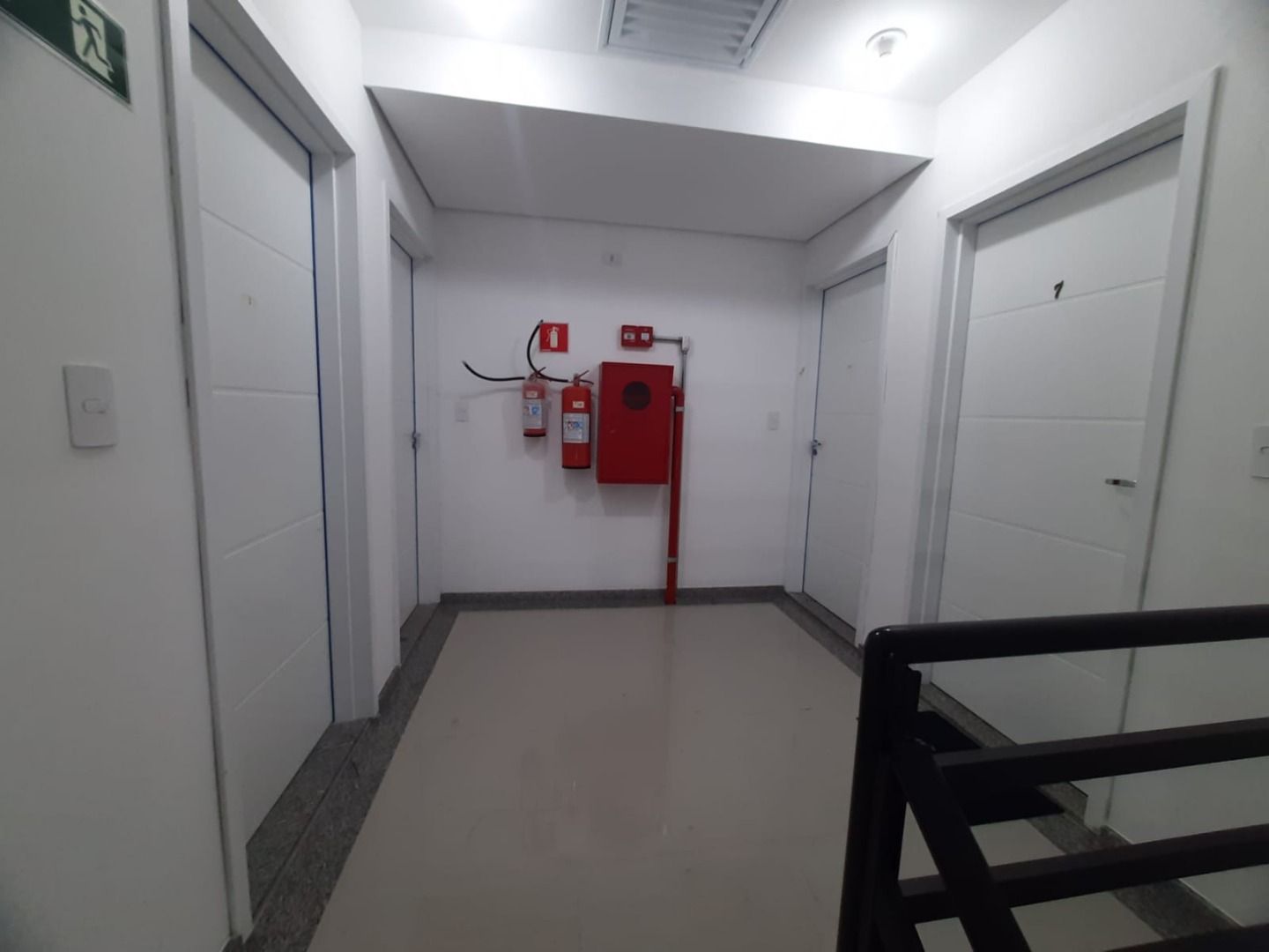 Corredor para os apartamento  Comprar Apartamento / Apartamento sem condomínio em Santo André R$ 344.000,00 - Foto 8