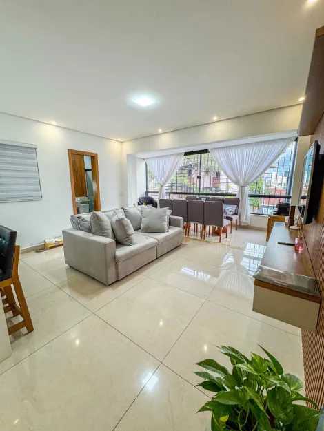 imagem 1 - Belissíma Casa à venda com 180m², 2 suítes, todo planejado imagem 1 - Belissíma Casa à venda com 180m², 2 suítes, todo planejado