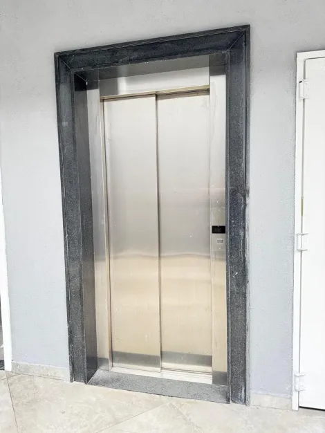 imagem 3 - Prédio Comercial Moderno com Elevador no Jardim do Mar ? 350?m² imagem 3 - Prédio Comercial Moderno com Elevador no Jardim do Mar ? 350?m²