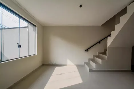 imagem 1 - Sobrado à venda por R$ 690.000 na Cata Preta, Santo André/SP imagem 1 - Sobrado à venda por R$ 690.000 na Cata Preta, Santo André/SP