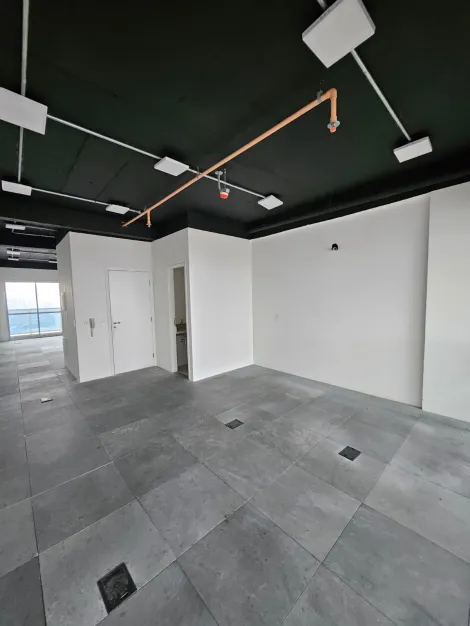 imagem 3 - Sala comercial para locação com 2 banheiros e 2 vagas de 76m². Vista para Santo André e São Bernardo imagem 3 - Sala comercial para locação com 2 banheiros e 2 vagas de 76m². Vista para Santo André e São Bernardo