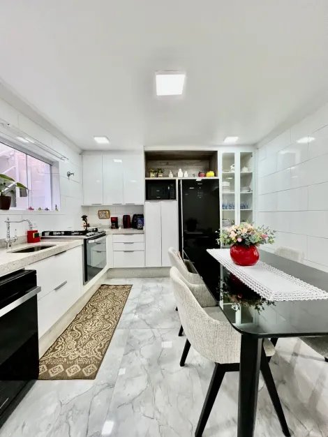 imagem 2 - Sobrado com excelente localização 03 dormitórios e 02 vagas na Vila Alzira- Santo André/SP imagem 2 - Sobrado com excelente localização 03 dormitórios e 02 vagas na Vila Alzira- Santo André/SP