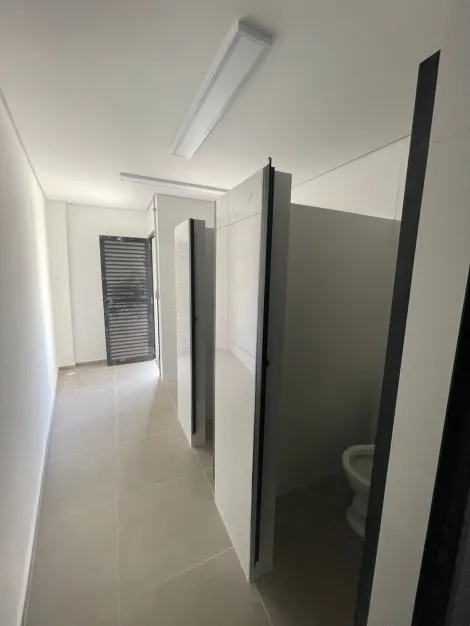 imagem 1 - Galpão com estacionamento à locação, 800m² no Rudge Ramos - São Bernardo do Campo, SP imagem 1 - Galpão com estacionamento à locação, 800m² no Rudge Ramos - São Bernardo do Campo, SP