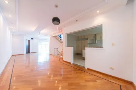 imagem 2 - Sobrado à venda com 227m², 3 quartos e 4 vagas próximo ao Shopping ABC na Vila Gilda Santo André/SP imagem 2 - Sobrado à venda com 227m², 3 quartos e 4 vagas próximo ao Shopping ABC na Vila Gilda Santo André/SP